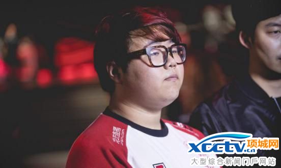 SKT�����o��Wolf